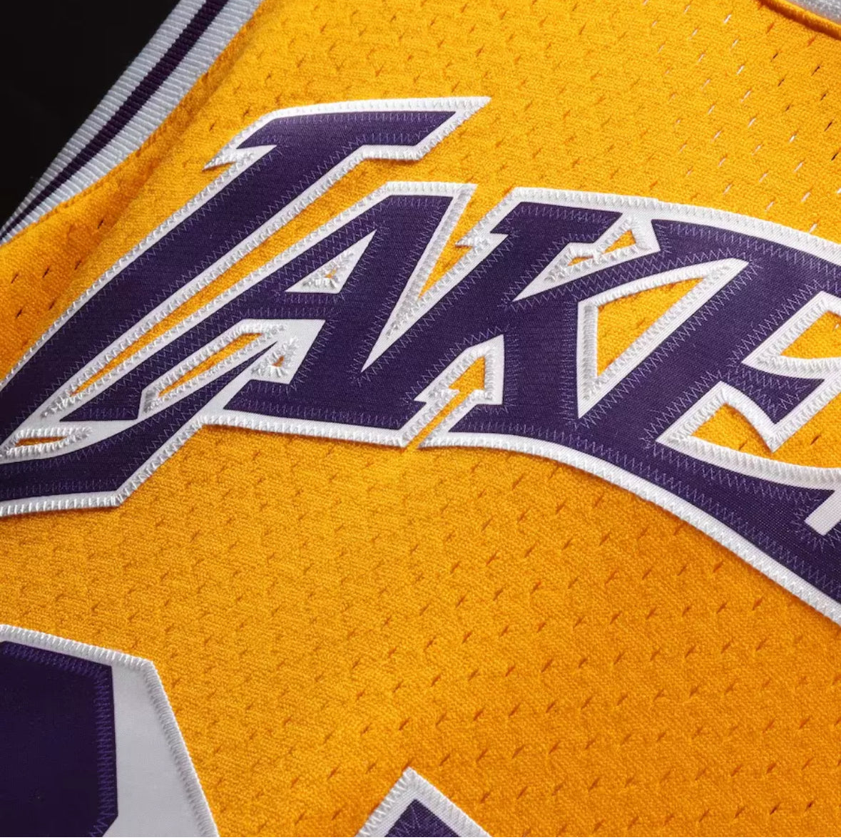 Mitchell & Ness Gold NBA LA Lakers Magic Johnson 1984-85 Home Swingman